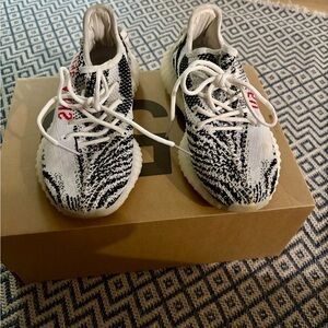 Yeezy Boost 350 V2